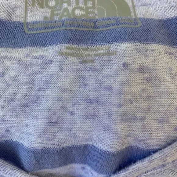 The North Face Short Sleeve Shirt, Medium - Picture 4 of 6